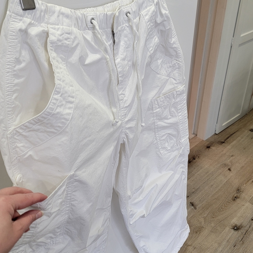 Aritzia TNA Stunt Parachute Pants White Baggy Utility Streetwear Women’s XS - Picture 12 of 17